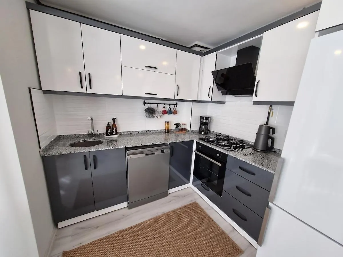 Apartment Central Location 2 Bedroom Apt Antalya